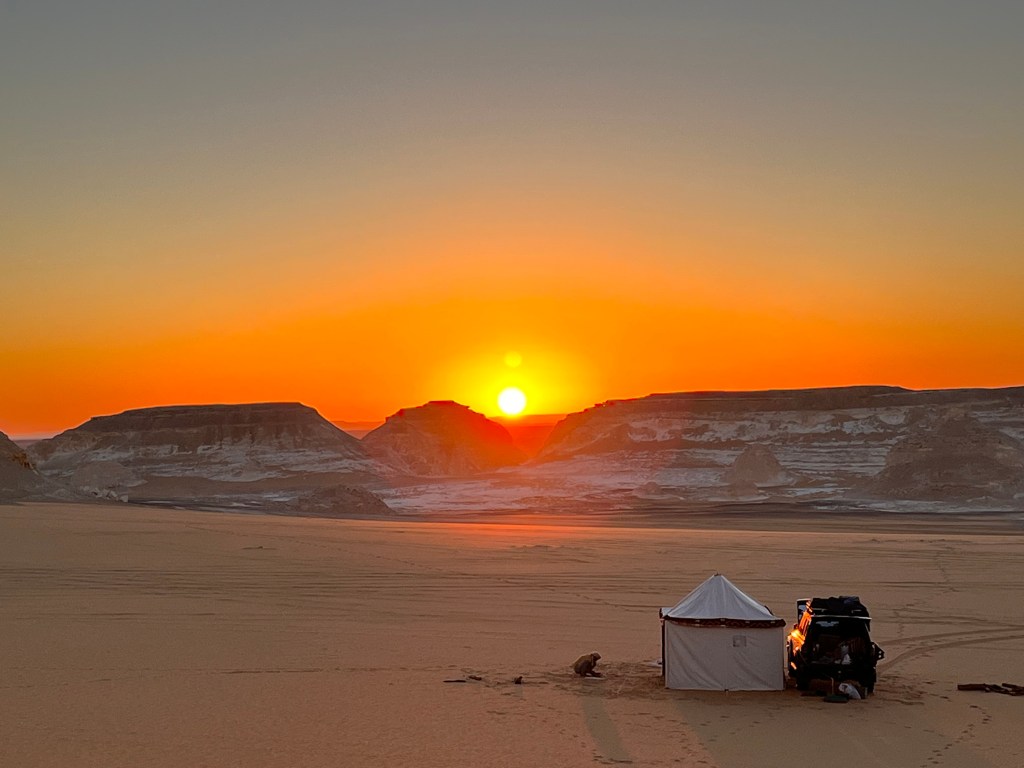 White and Black Deserts – 1 Night / 2 Days