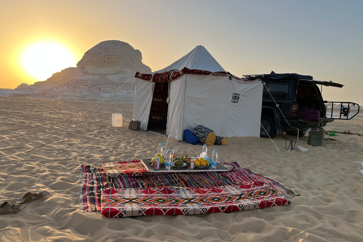 Western Desert tours Egypt White Desert sand dunes