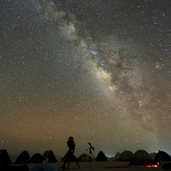 Dinner-Stars-Setup-Sahara-1